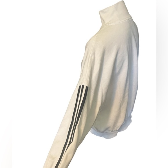 ADIDAS turtle neck sweatshirt. Size Small. - Picture 3 of 4